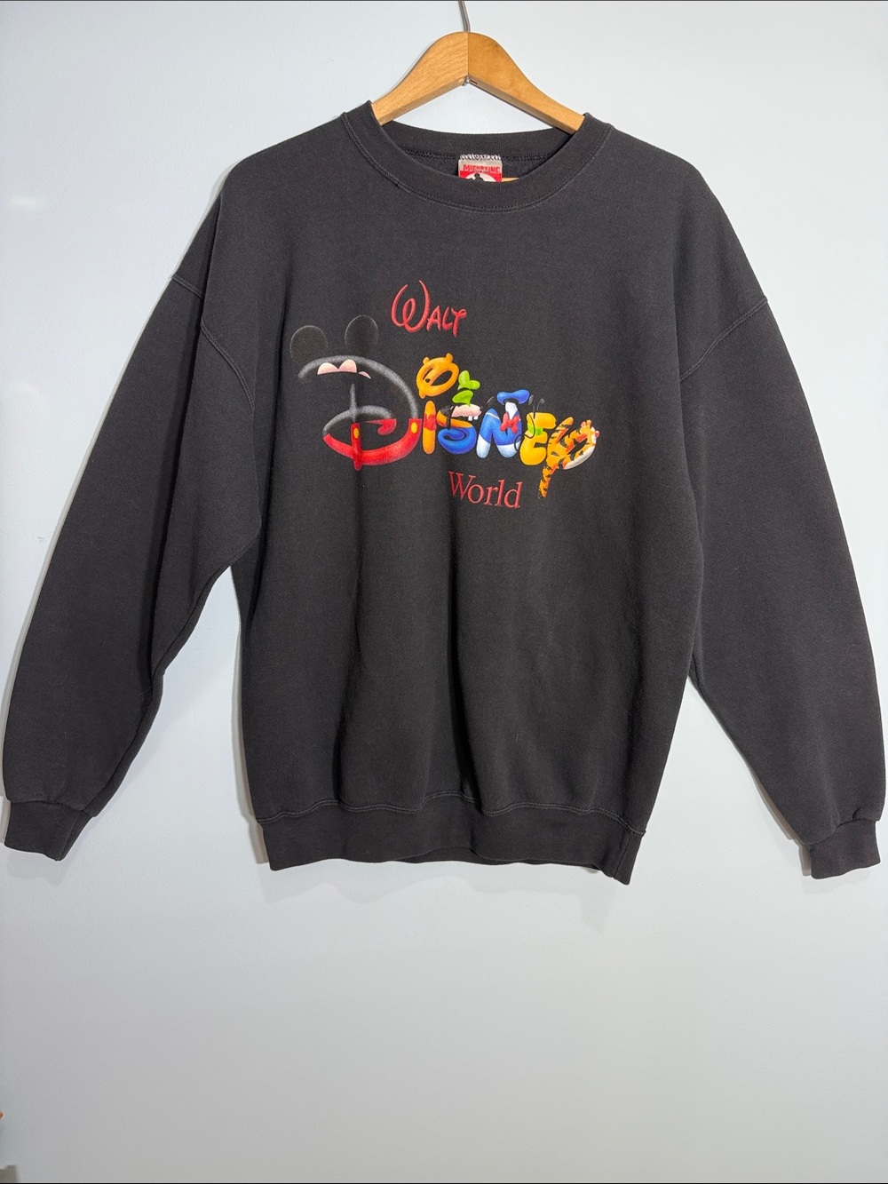 Vintage Walt Disney World 1993 Characters Crewneck Sweater USA Black Size XL